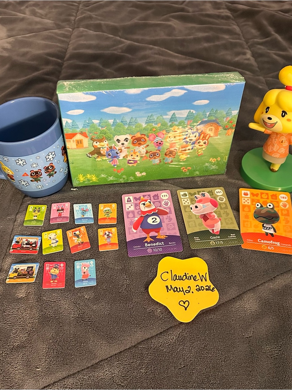 Animal Crossing Amiibo Card Collector Set with Blue Mug and Isabelle Figure